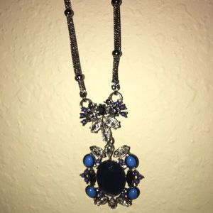 Stunning statement necklace.